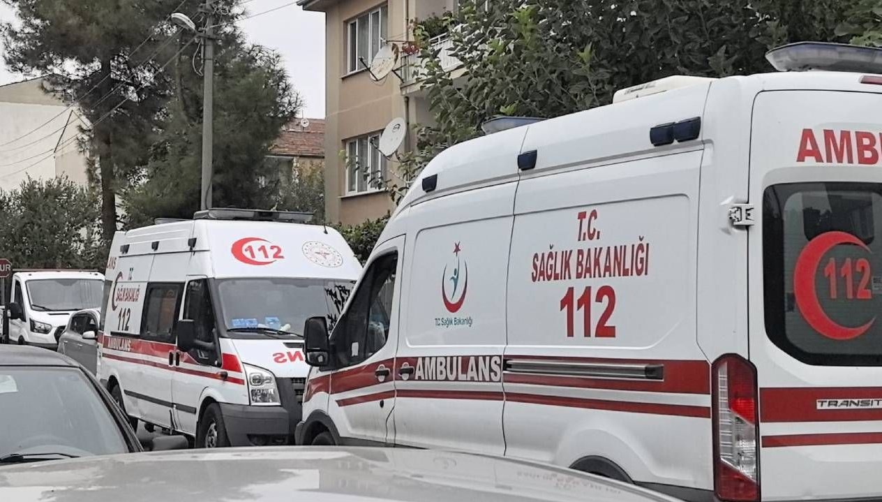 Balkondan evine girdikleri komşularını ölü buldular