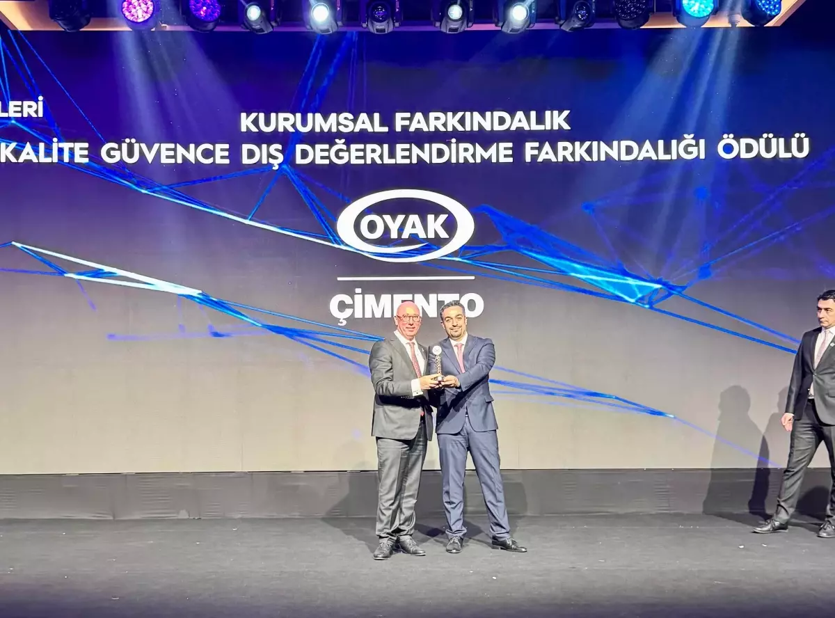OYAK Çimento, Kurumsal Farkındalık Ödülünü Kazandı