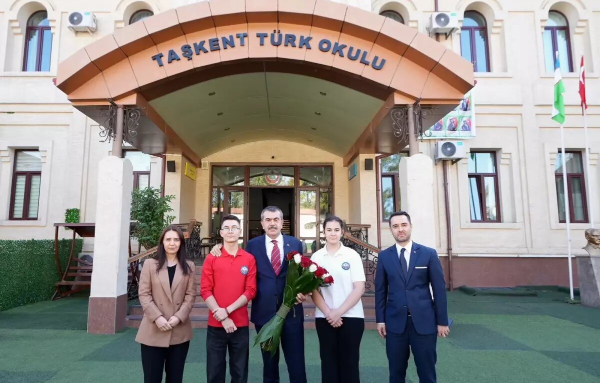 milli egitim bakani tekin ozbekistanda okul ziyareti gerceklestirdi kWtucLyJ.jpg
