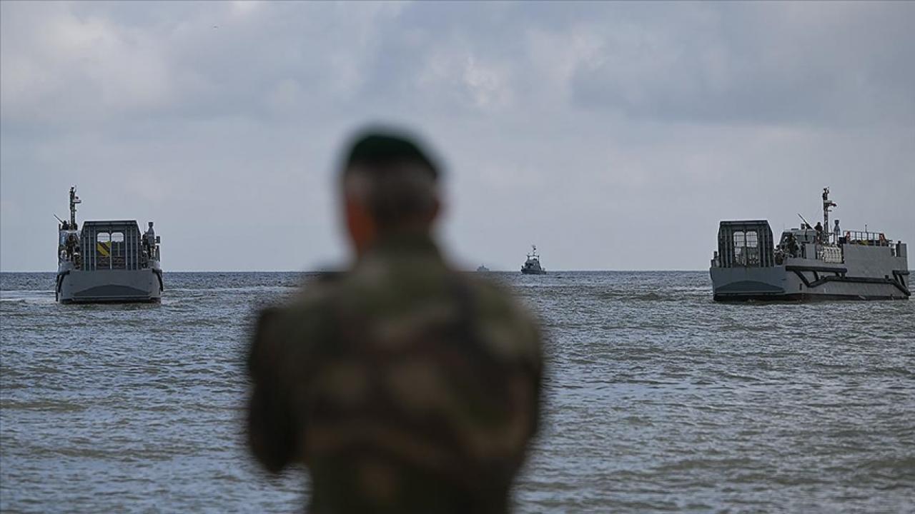 Fransa’nın nükleer üssünde kırmızı alarm! Gizemli İHA’lara yaylım ateşi!