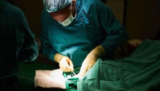 Karnından 30 santimlik tümör çıkarıldı, ‘Hayata yeniden döndüm’ dedi