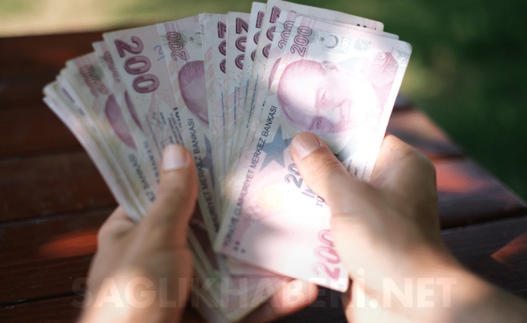 Memur ve Emekli Zammında Rakamlar Netleşti: Ekonomistlerin Tahmini Yüzde 18,69! • Sağlık Haberi