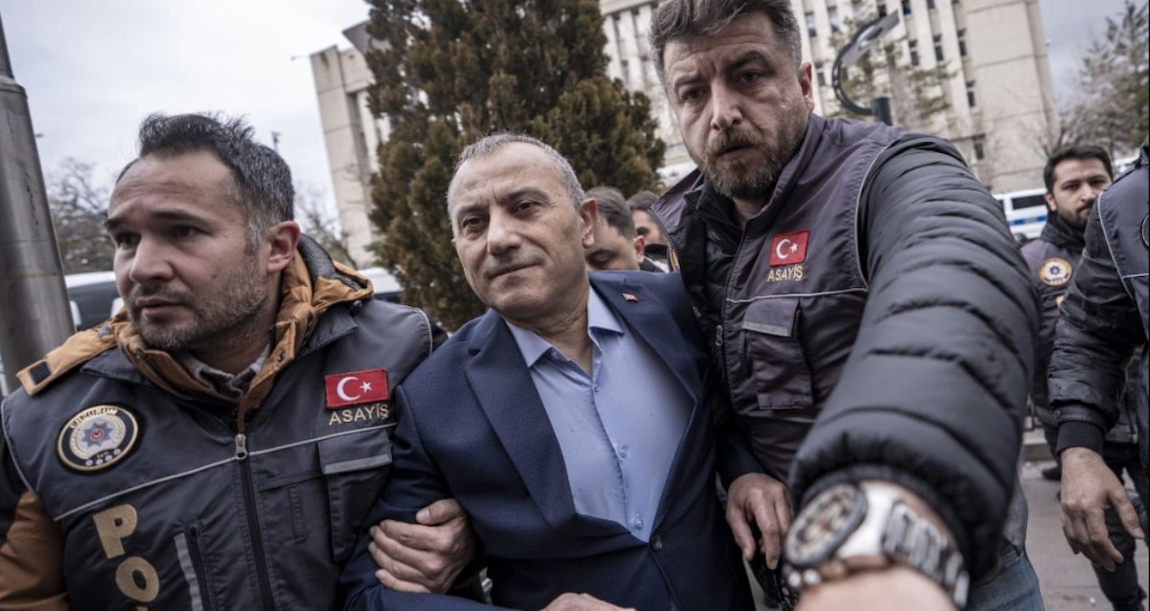 Diyarbakır’da Acı Olay: Kayıp Olan 5 Yaşındaki Menesa, Bahçedeki Havuzda Hayatını Kaybetti