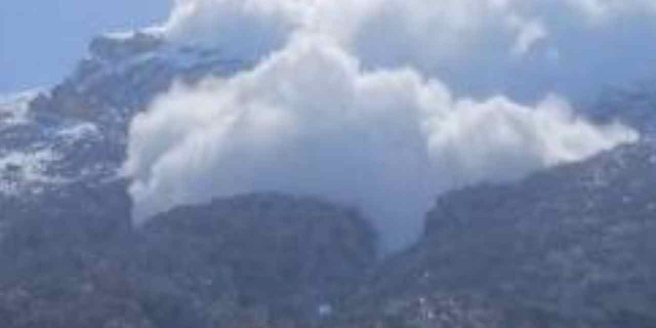 Sümbül Dağı’nda Büyük Çığ, Zap Suyu’nun Akışını Durdurdu