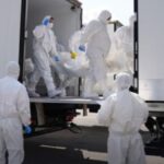 Dunyanin konustugu olay iki ulke sinirda bulustu olen 501 askerin cenazesi teslim edildi KidEy2z4